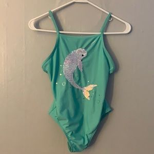 Girls swimsuit